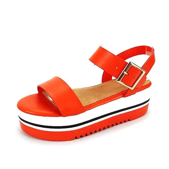 Platform Sandals! - Picture 2 of 4